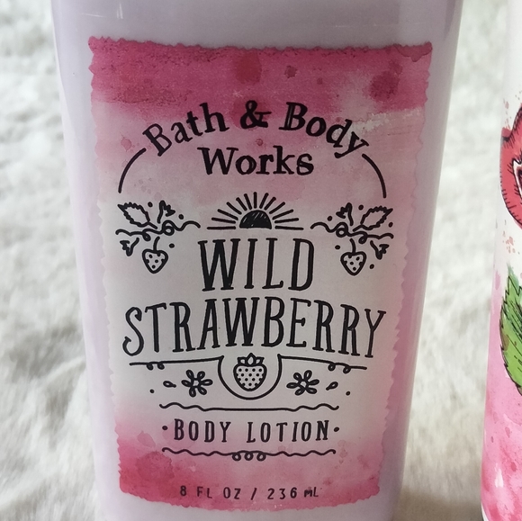 Bath & Body Works Wild Strawberry - Picture 2 of 6
